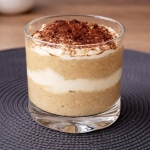 Owsiany deser tiramisu