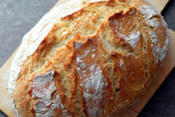 Chleb z garnka/naczynia żaroodpornego