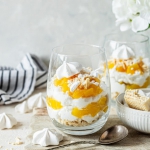 Deser kokosowy z mango