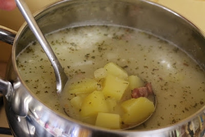 Kartoflanka-zalewajka szybka zupa z wędzonką lub bez...