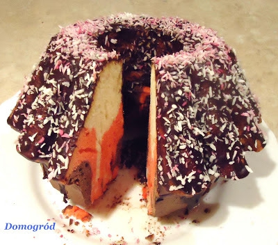 Babka piaskowa trójkolorowa - Pound cake tricolor