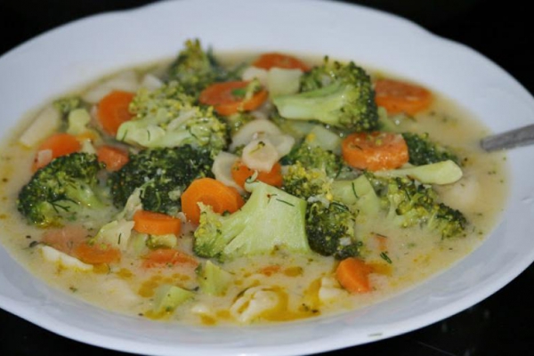 Zupa brokułowa idealna do makaronu prosty przepis
