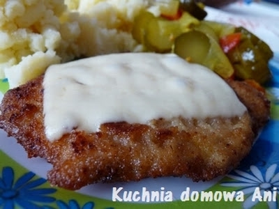 Kotlet schabowy pod serową pierzynką