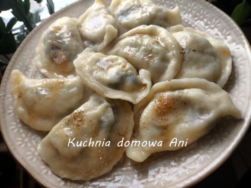 Pierogi ze szpinakiem, serem i ziemniakami