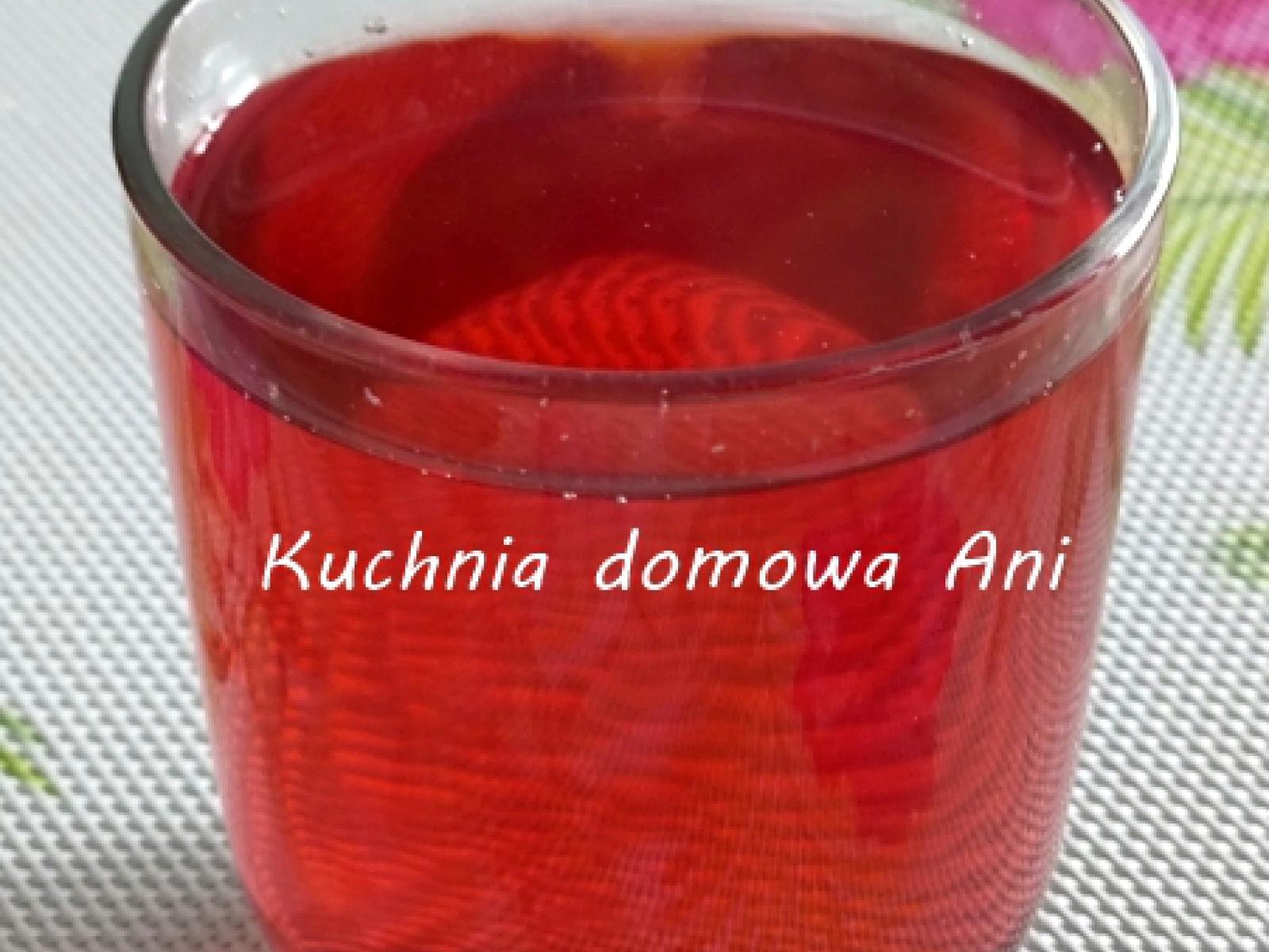 Kompot malinowo-jabłkowy z miętą