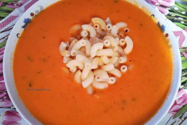 Zupa pomidorowa ze świeżych pomidorów, na maśle -najlepsza