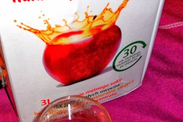 Naturalny sok jabłkowy