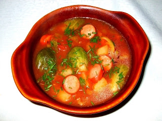 Zupa pomidorowo - brukselkowa