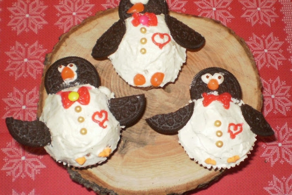 walentynkowe muffinki-pingwinki z oreo i inne cupcakes