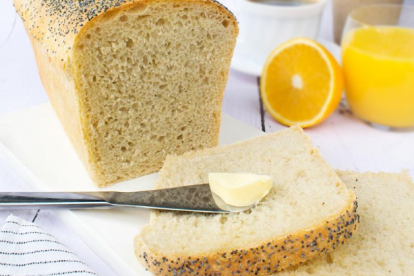 Najprostszy chleb pszenny na suchych drożdżach