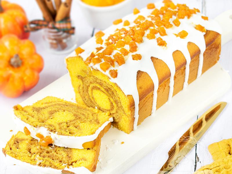 Babka cynamonowa z kandyzowaną dynią