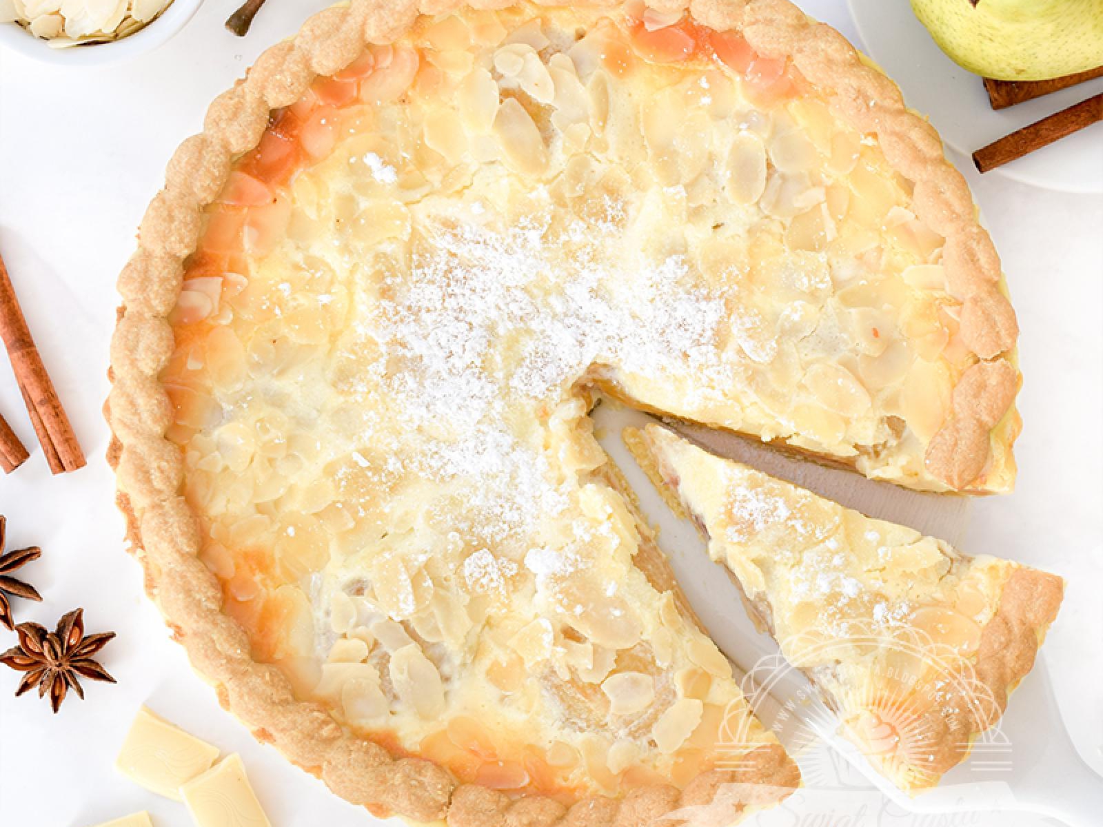 Tarta z gruszkami i białą czekoladą