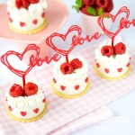 Mini serniczki z białą...