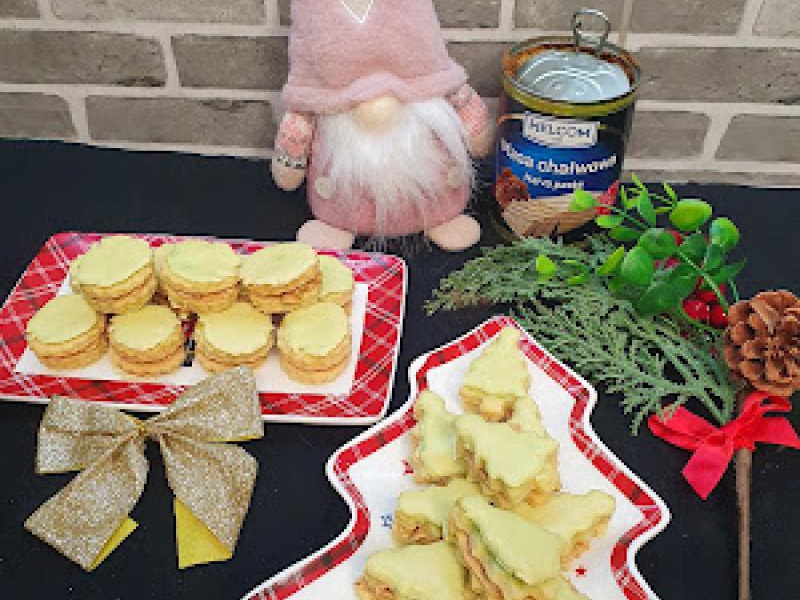 CIASTKA WARSZAWSKIE Z KREMEM CHAŁWOWYM