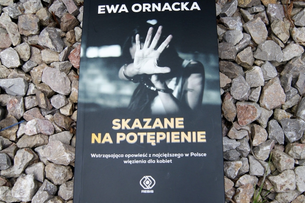 Ewa Ornacka - Skazane na potępienie