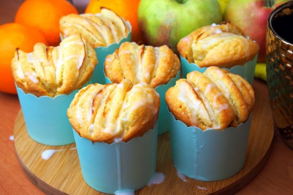 Muffinki z jabłkami