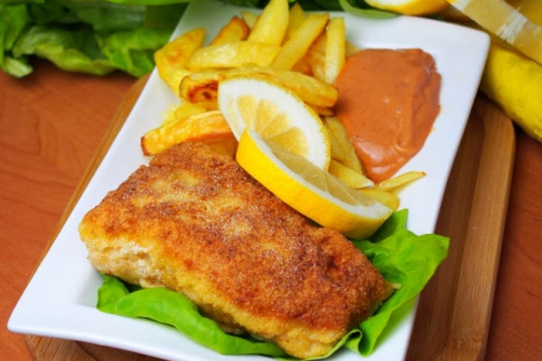 Fish and chips, czyli smażona ryba z domowymi frytkami