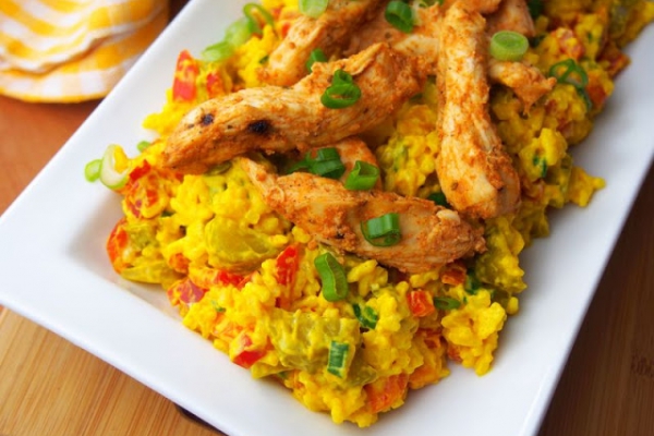 Kurczak na sałatce curry
