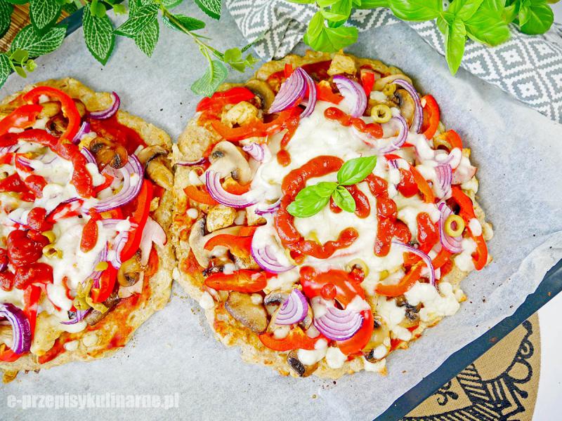 Pizza Gyros z serka wiejskiego – gotowa w 30 minut!