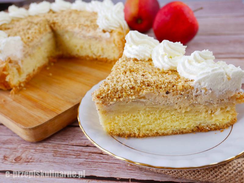 Ciasto Złota Jabłonka – biszkopt z jabłkami i kremem orzechowym