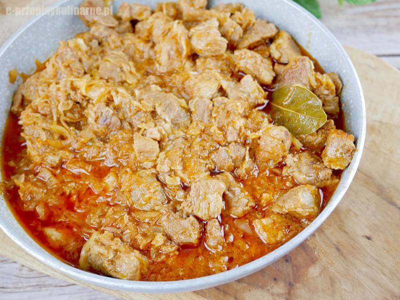 Gulasz segedyński – aromatyczny, rozgrzewający i bardzo smaczny obiad