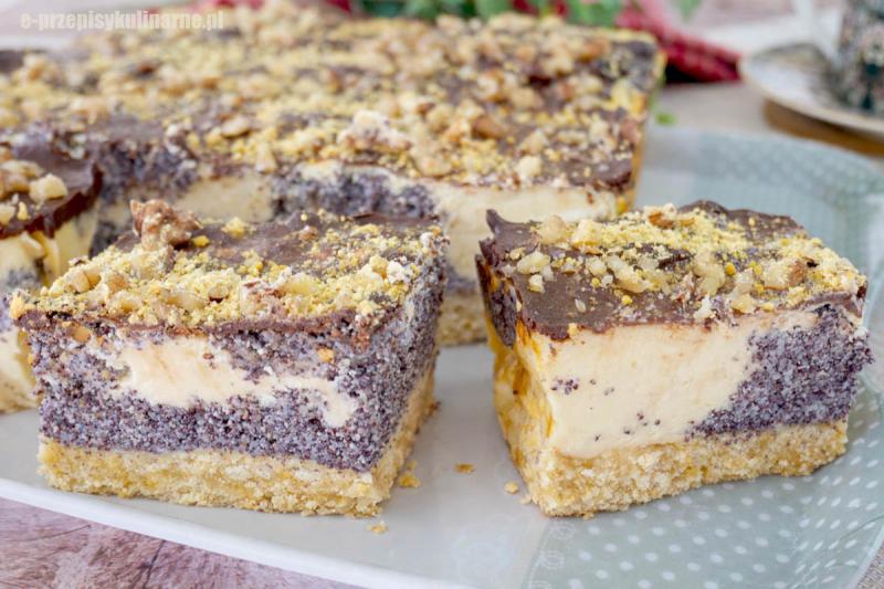 Łaciatek z makiem – efektowne i bardzo smaczne ciasto