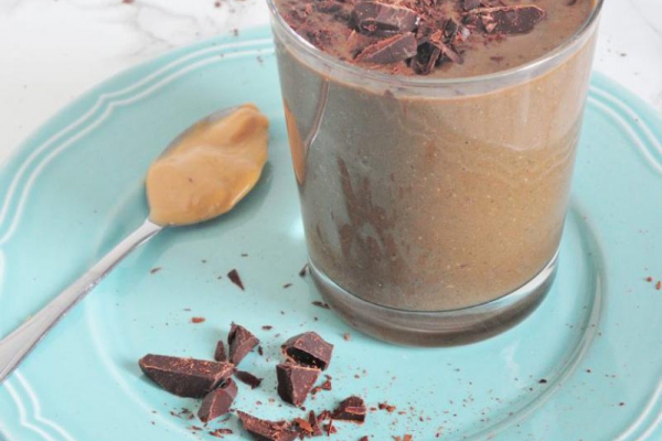 Orzechowo-czekoladowe smoothie na ciepło
