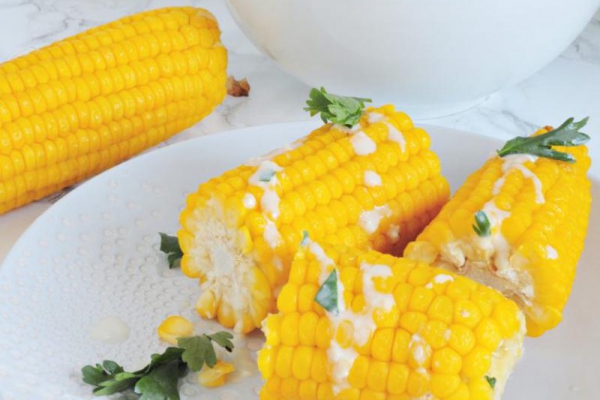 Kukurydza w sosie beszamelowym
