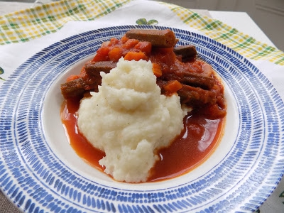 #5 Angola - Muamba de galinha (Gulasz z dyni i okry z kurczakiem bez kurczaka)